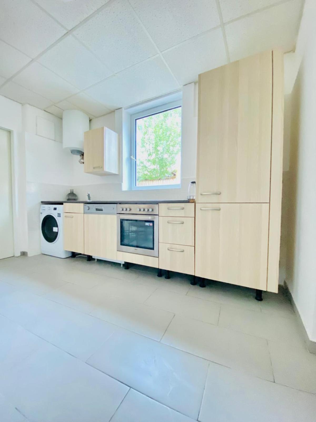 Bright & Spacious 3br With Direct Access Apartment Wien