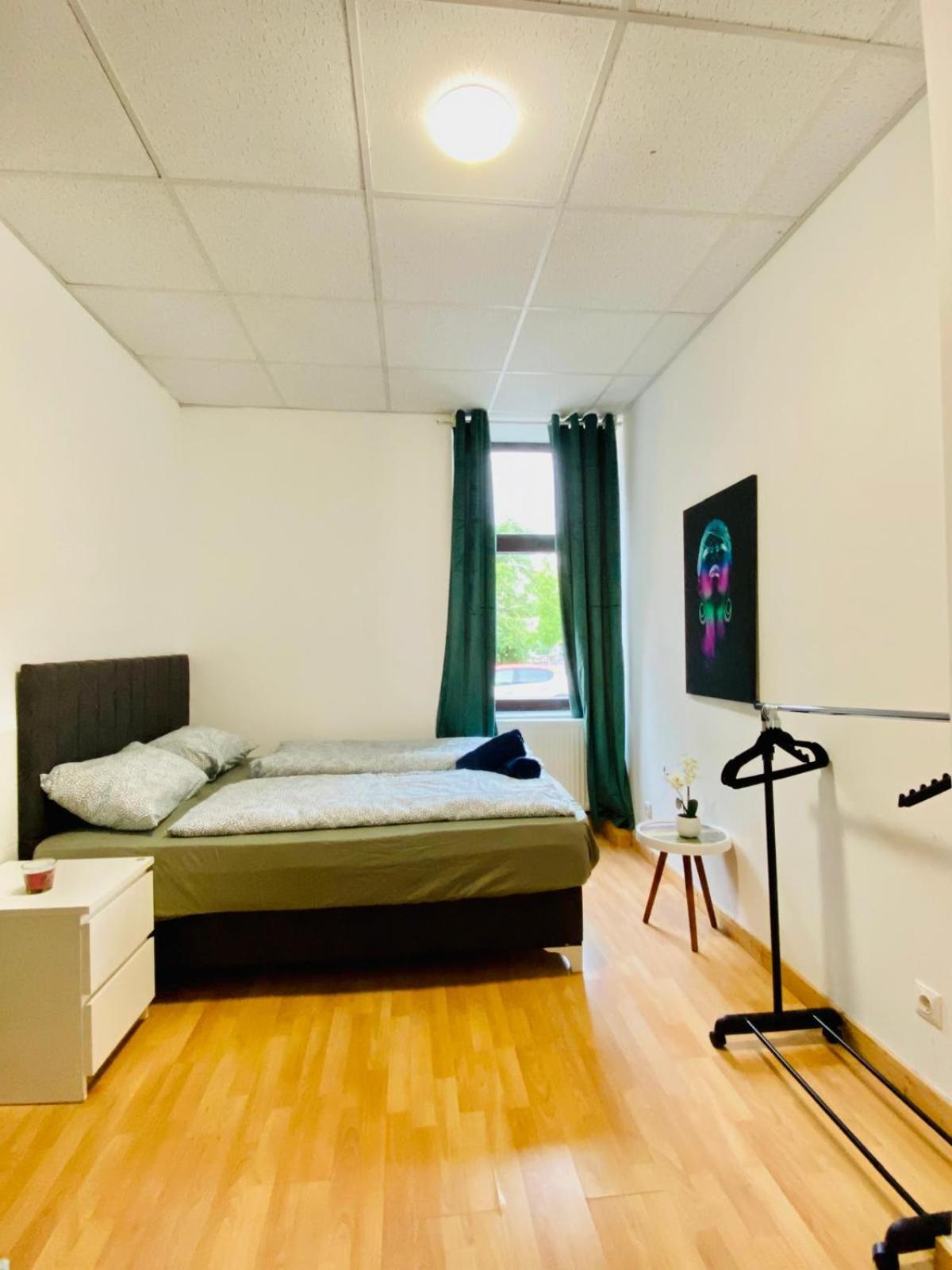 Apartment Bright & Spacious 3br With Direct Access Wien